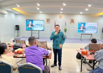 Dosen Prodi Doktor Pendidikan Pascasarjana UMSU Menjadi Narasumber Pelatihan Menulis di Medan